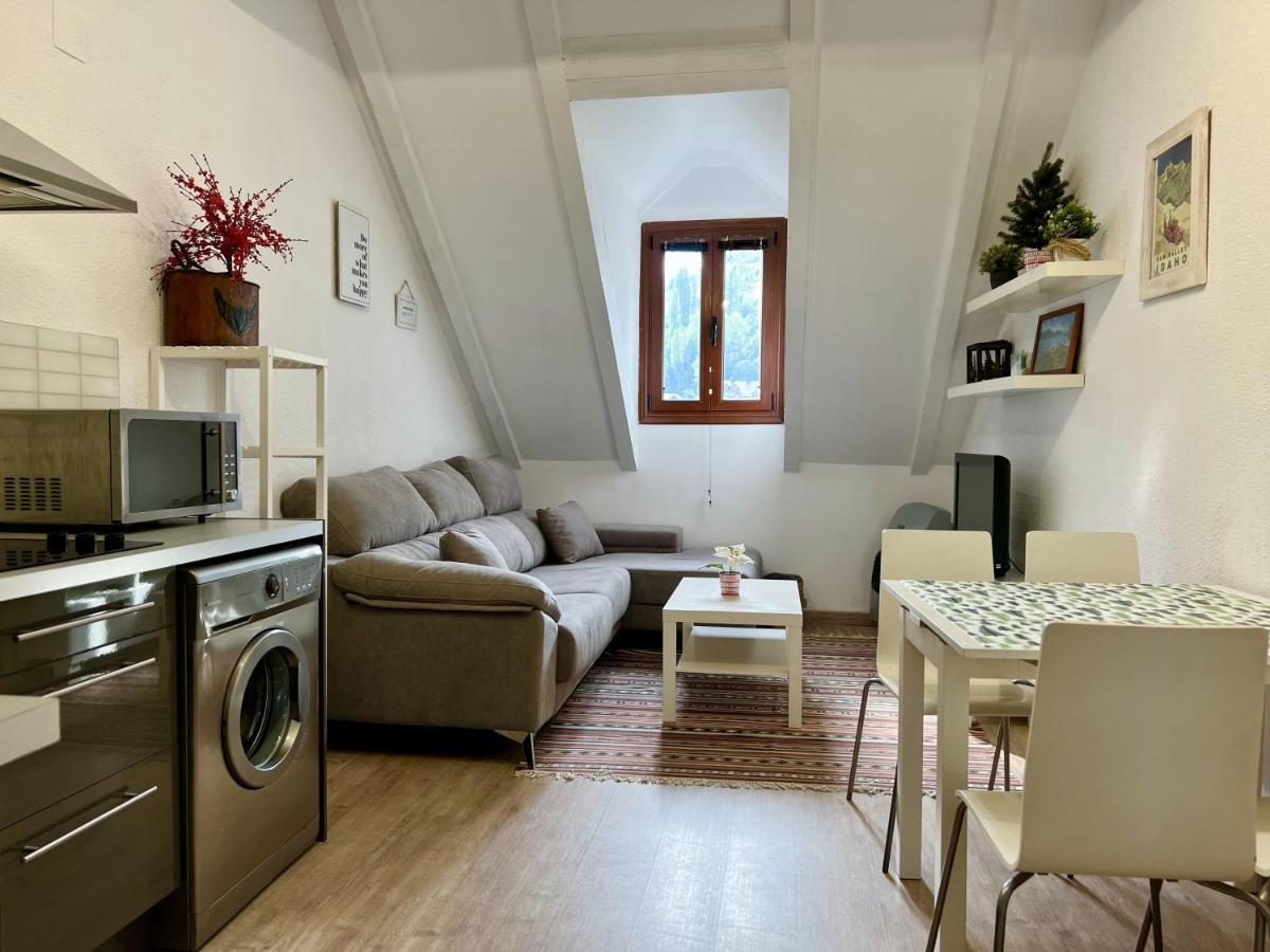 Locky · Espacio y Exclusividad ❅ Pirineos360 ❅ Sallent de Gállego Exterior foto