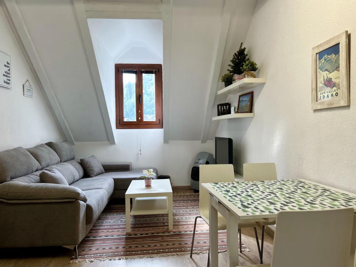 Locky · Espacio y Exclusividad ❅ Pirineos360 ❅ Sallent de Gállego Exterior foto